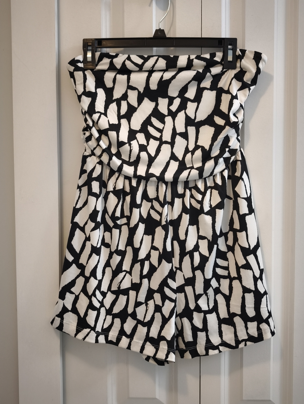 Women's Strapless Black & White Printed Summer Romper